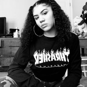 Meet your Posher, Destany